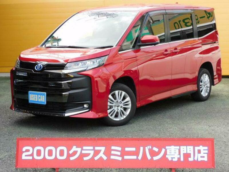 TOYOTA NOAH