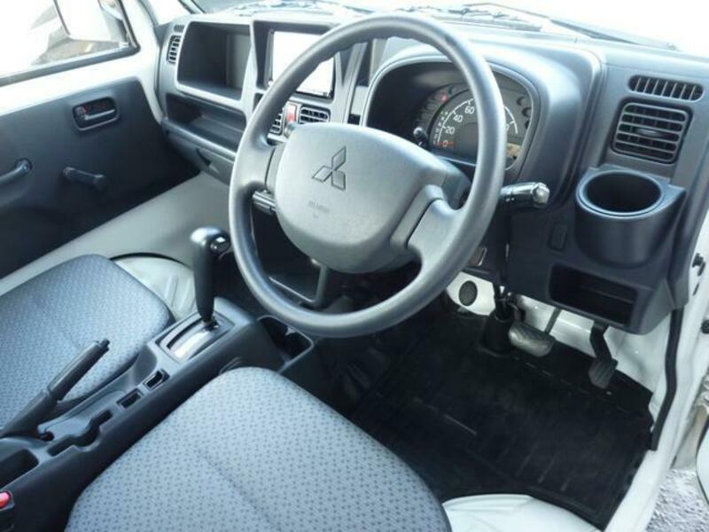 MINICAB TRUCK