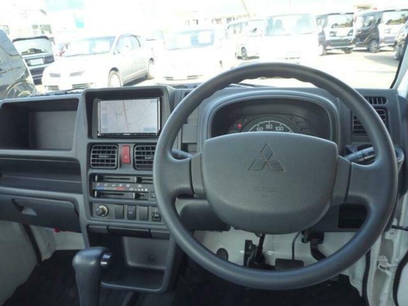 MINICAB TRUCK