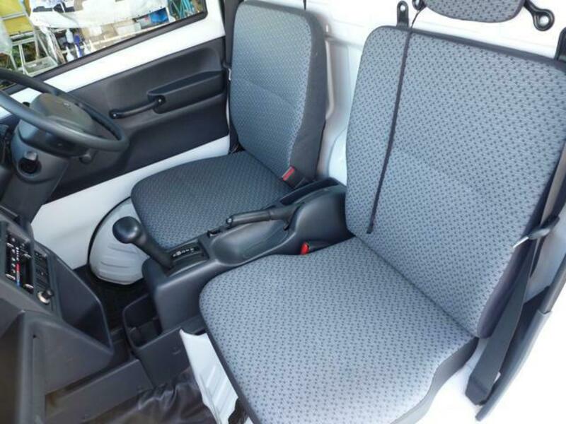 MINICAB TRUCK