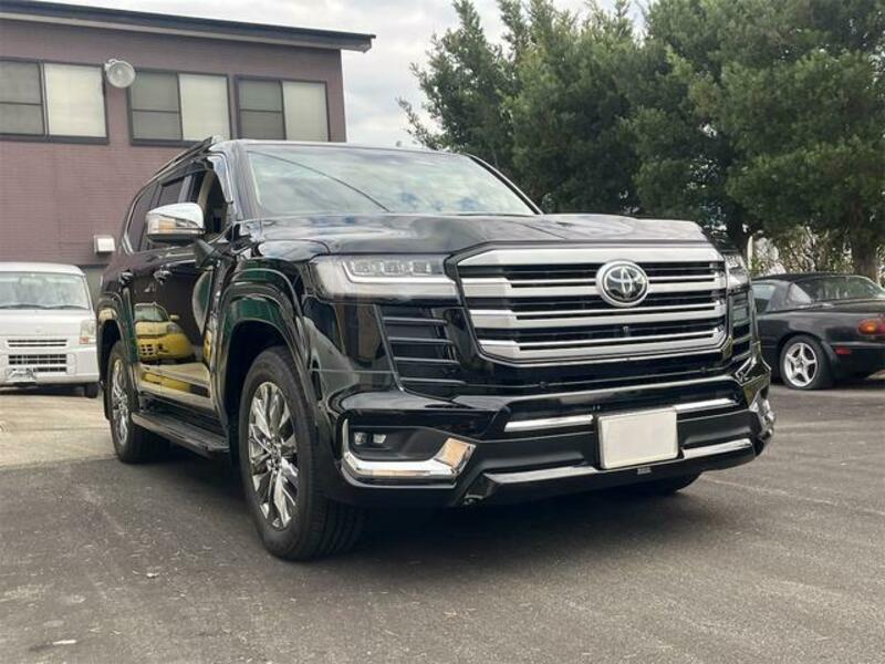 LAND CRUISER