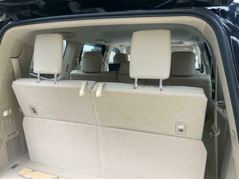 LAND CRUISER