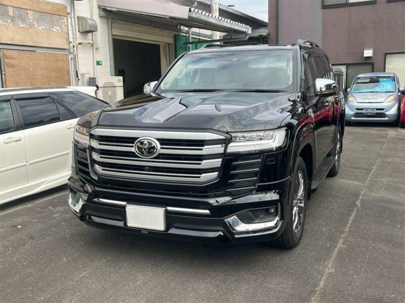TOYOTA LAND CRUISER