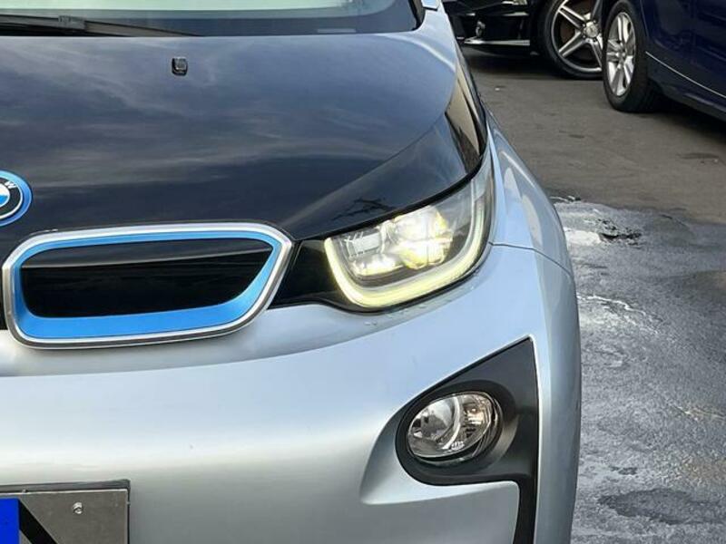 i3