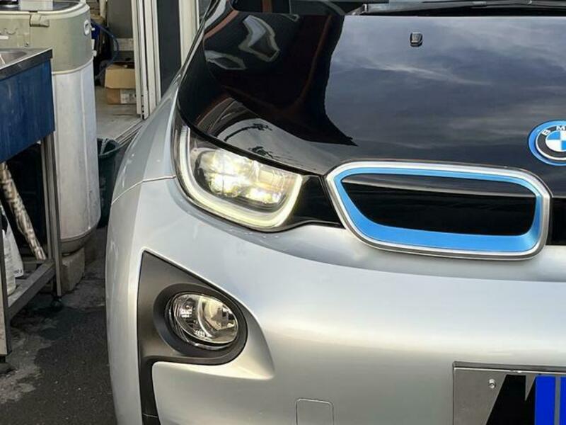 i3