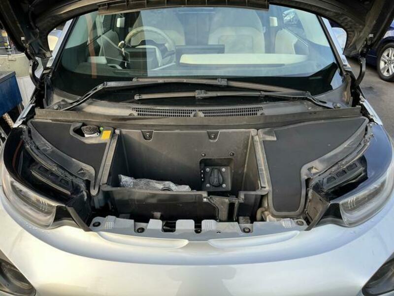 i3