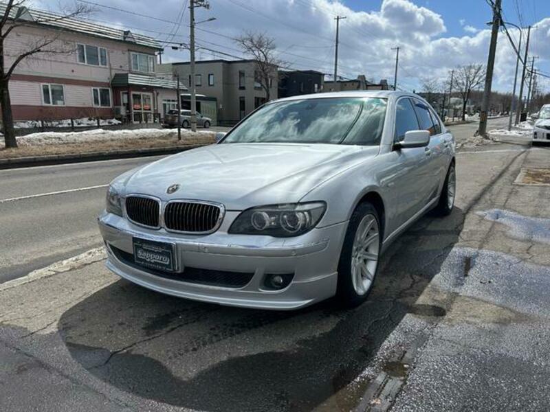 BMW 7 SERIES