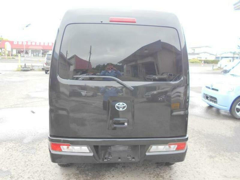 PIXIS VAN