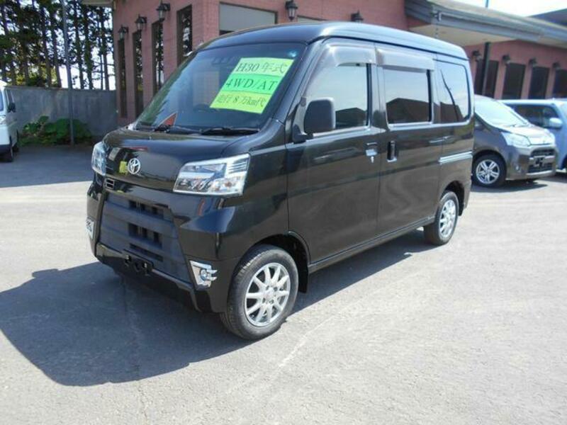 TOYOTA PIXIS VAN