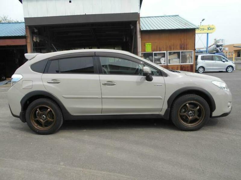 XV HYBRID