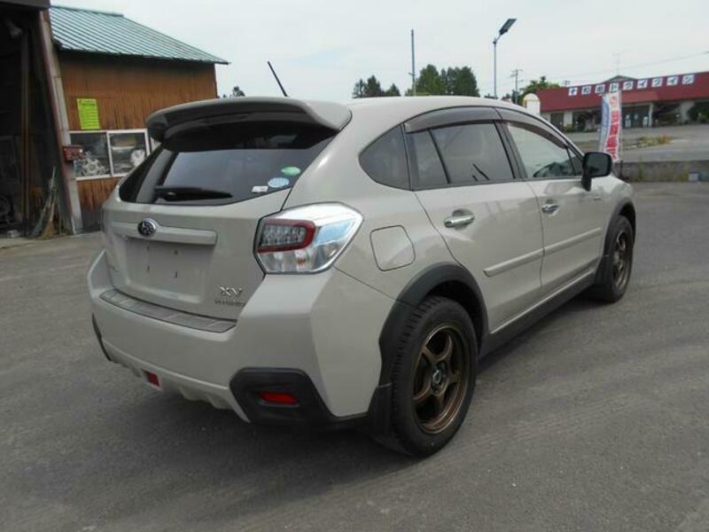 XV HYBRID