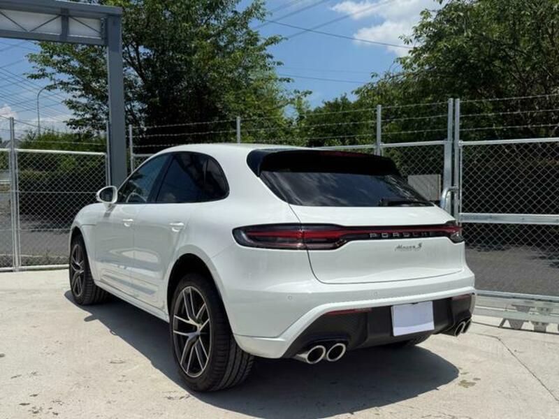 MACAN