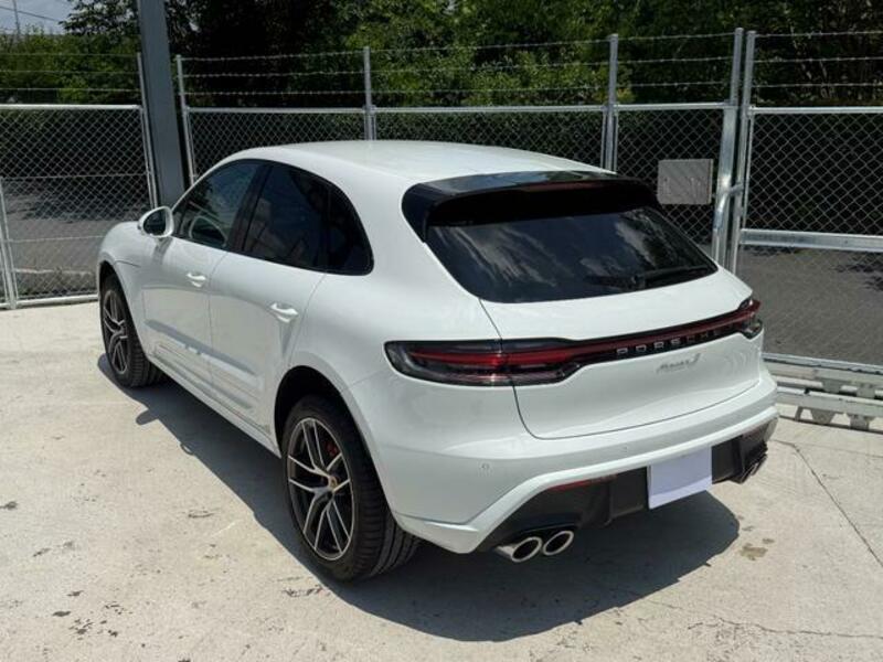 MACAN