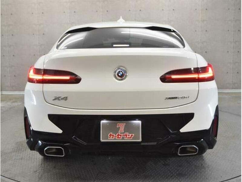 X4