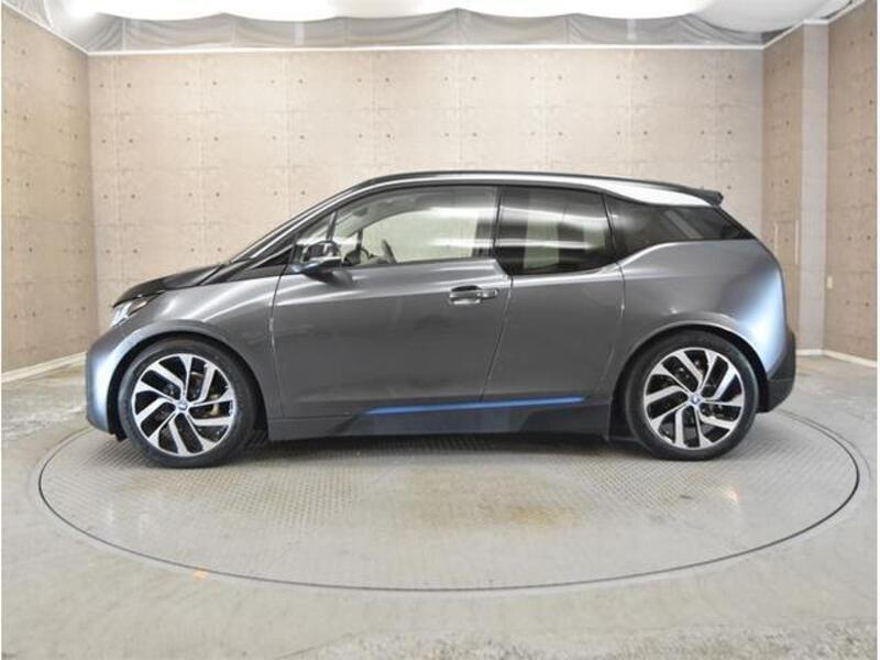 i3