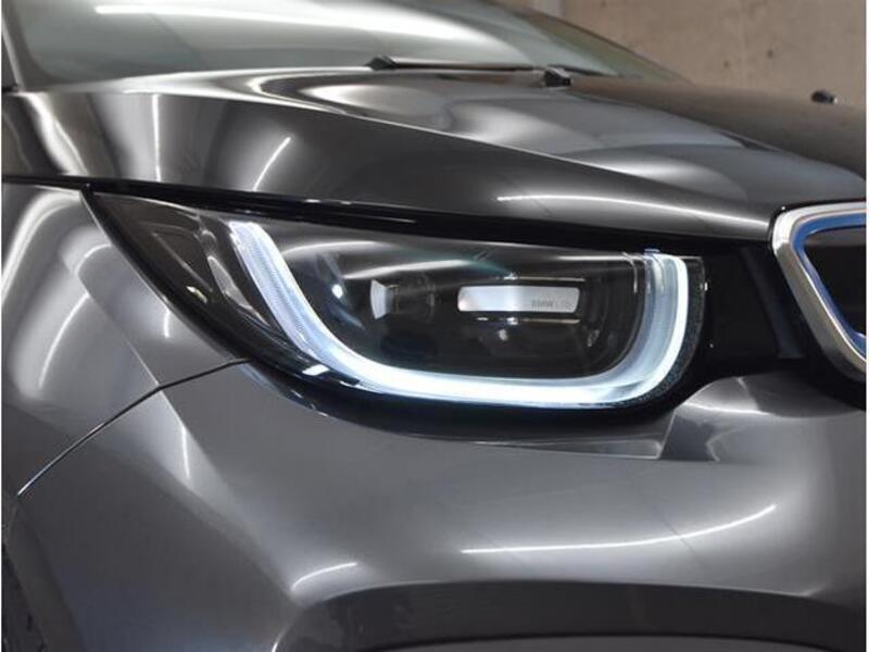 i3