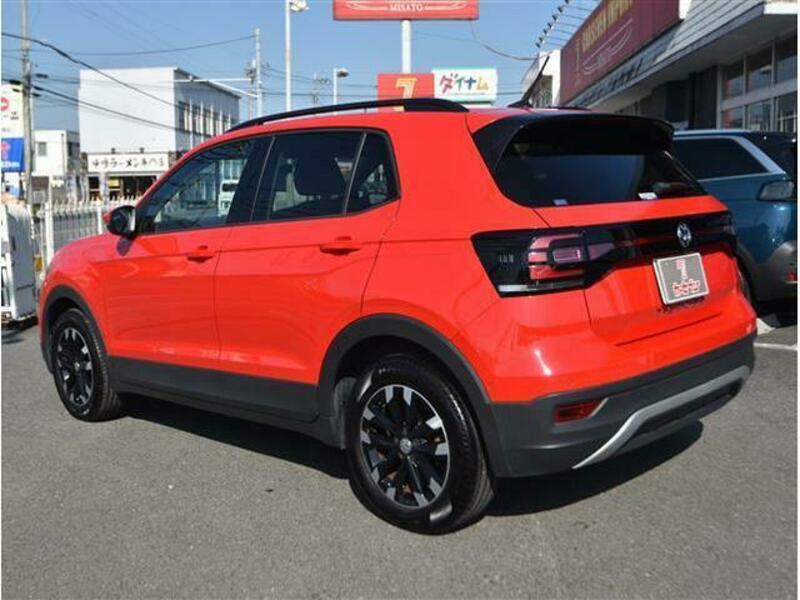 T CROSS