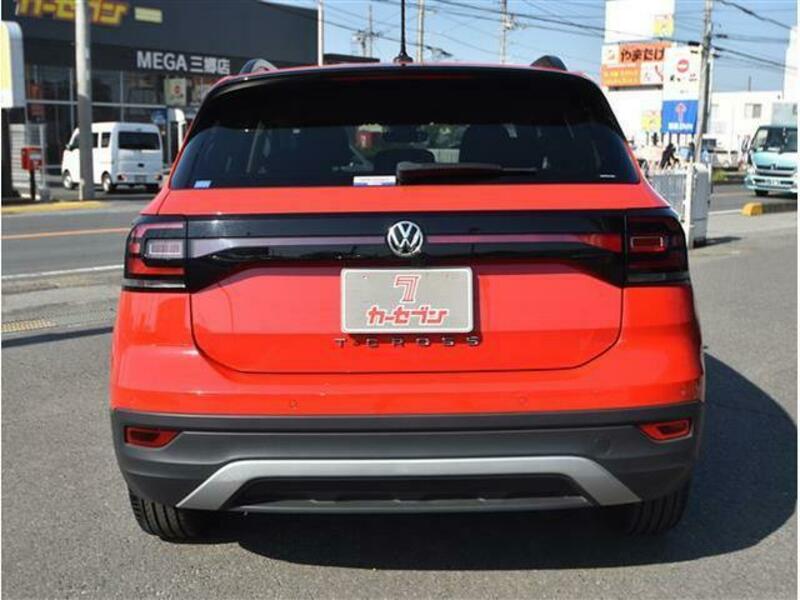 T CROSS
