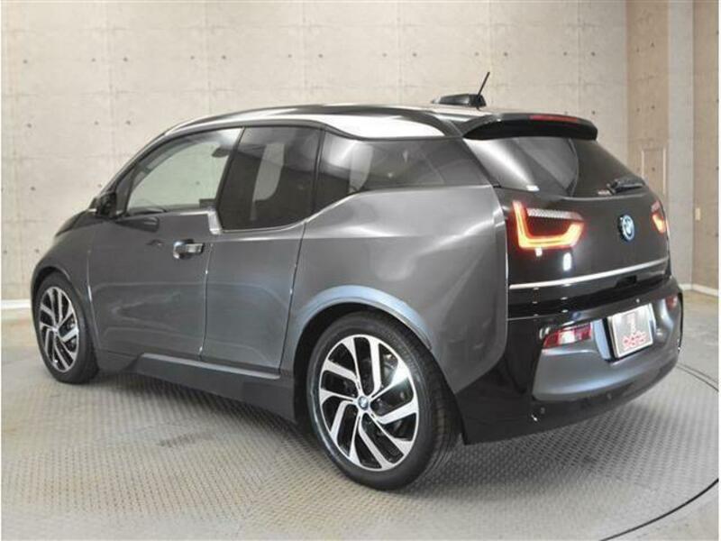 i3