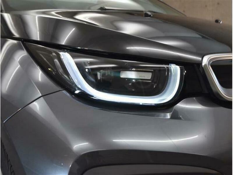 i3