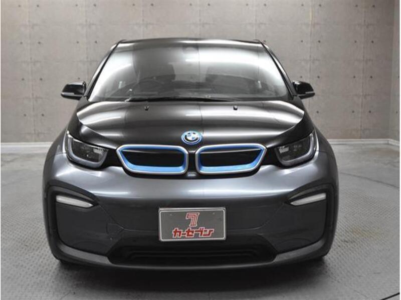 i3