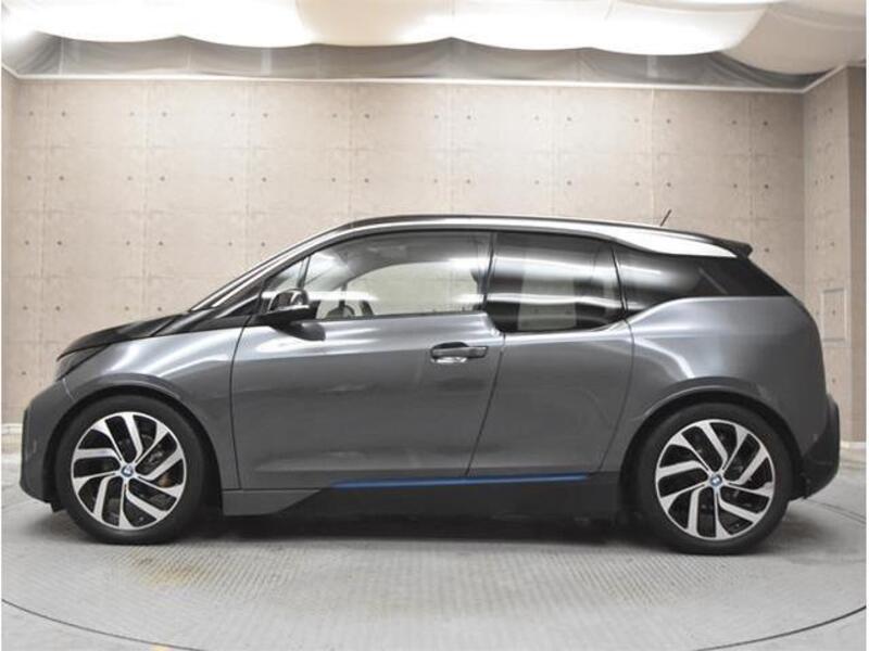 i3