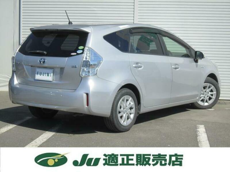 PRIUS ALPHA