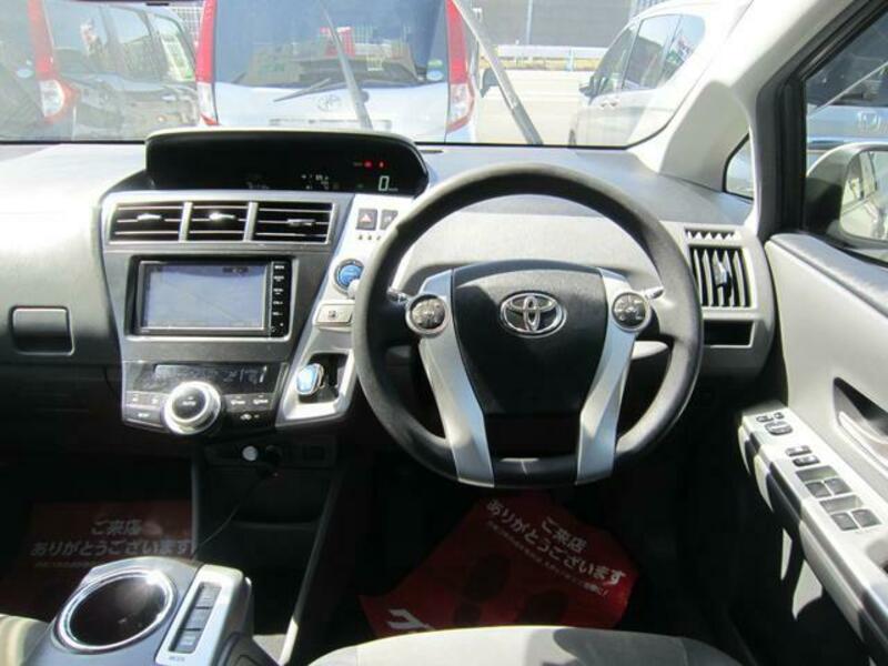 PRIUS ALPHA