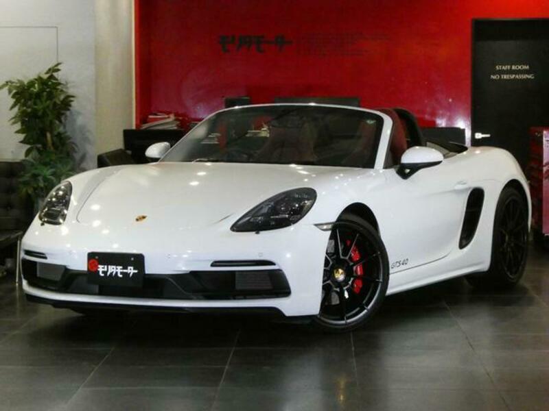 PORSCHE 718 BOXSTER