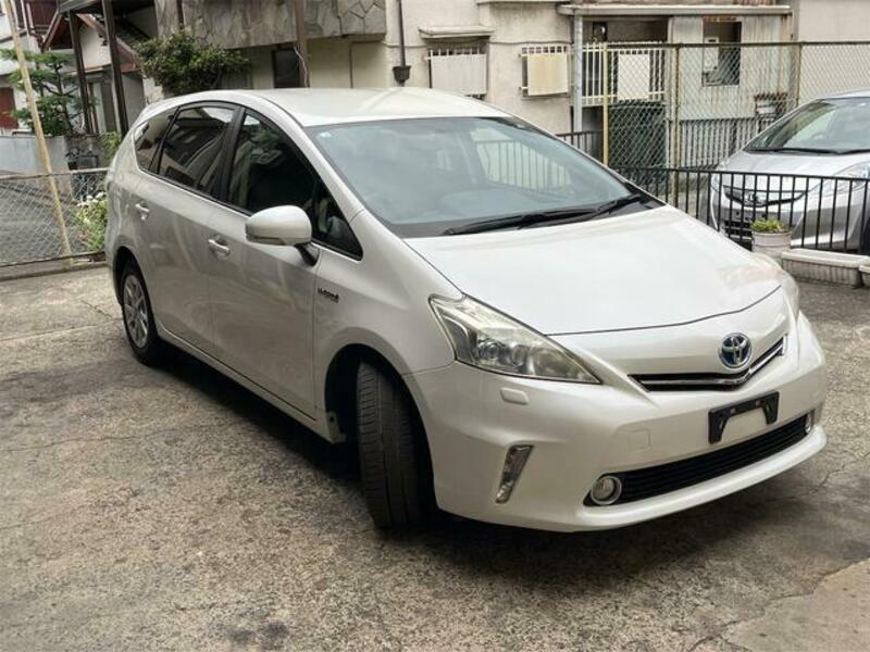 PRIUS ALPHA