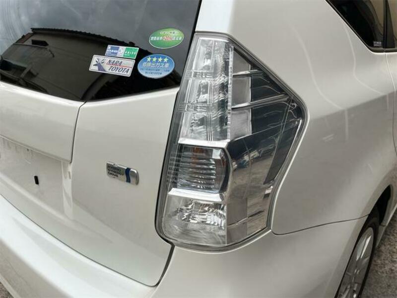 PRIUS ALPHA