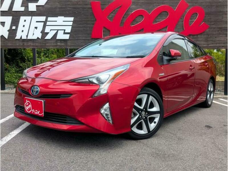 TOYOTA PRIUS