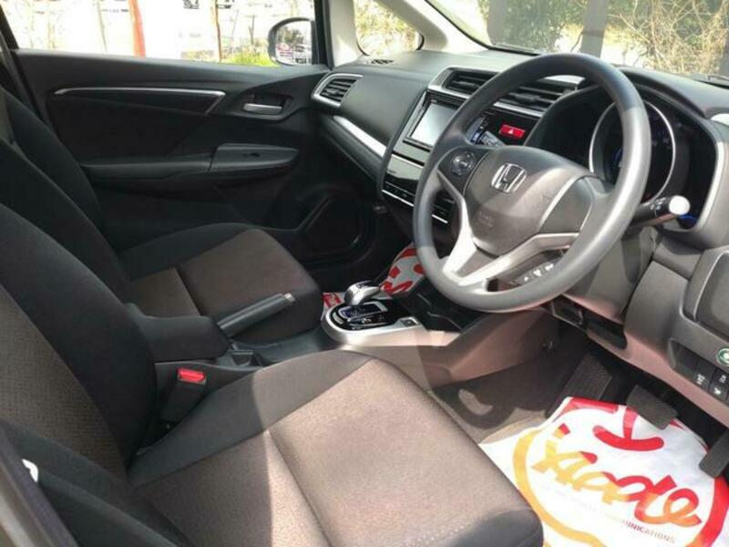 FIT HYBRID
