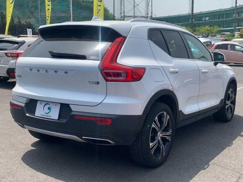 XC40