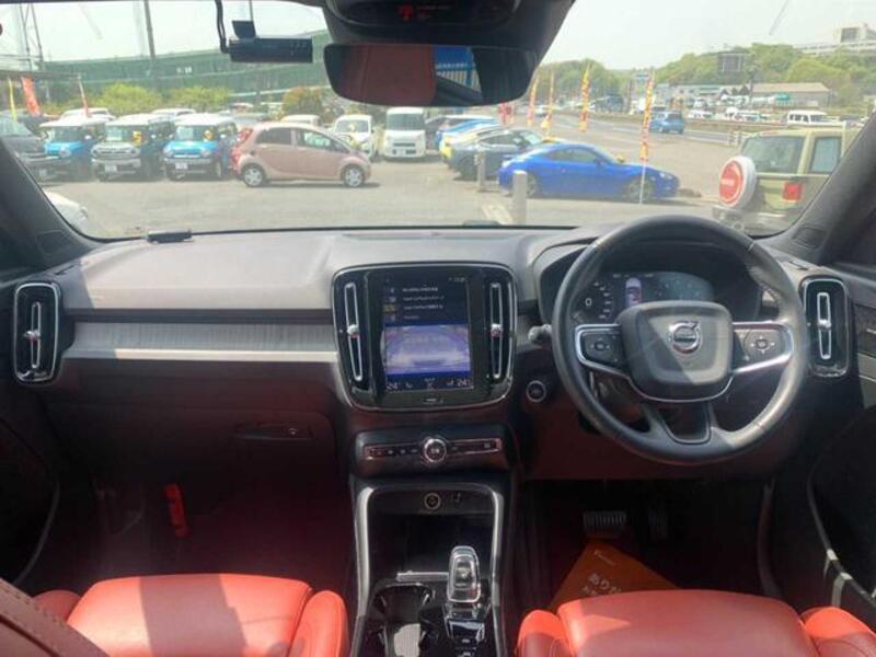 XC40