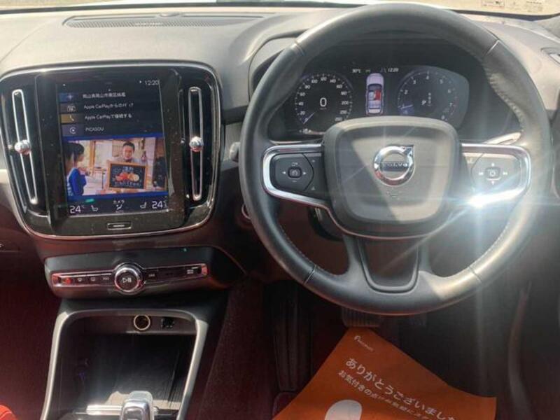 XC40