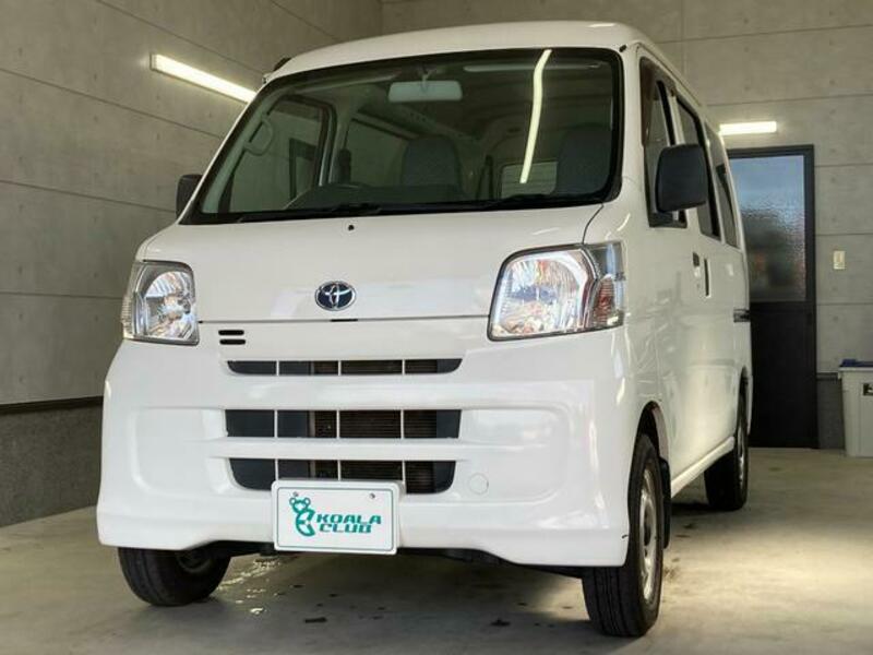 TOYOTA PIXIS VAN
