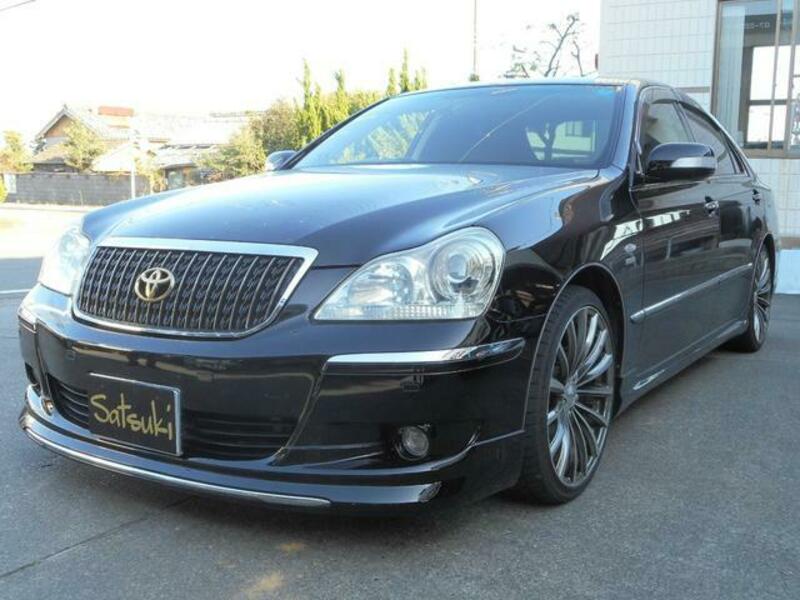 TOYOTA CROWN MAJESTA
