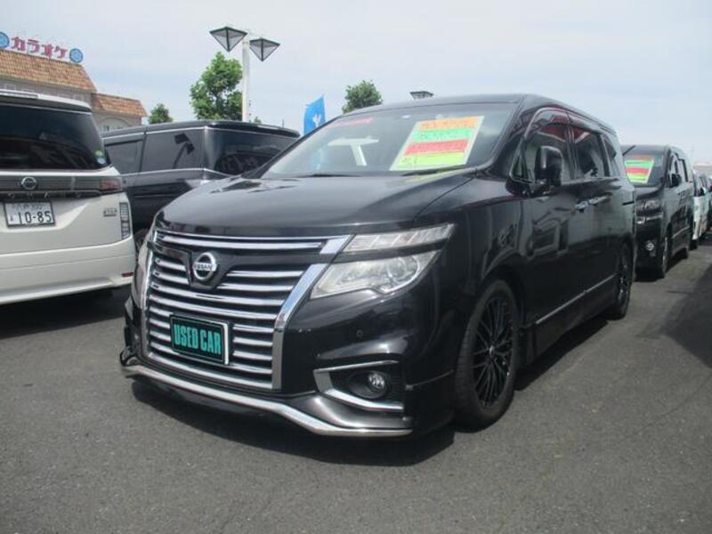 NISSAN ELGRAND