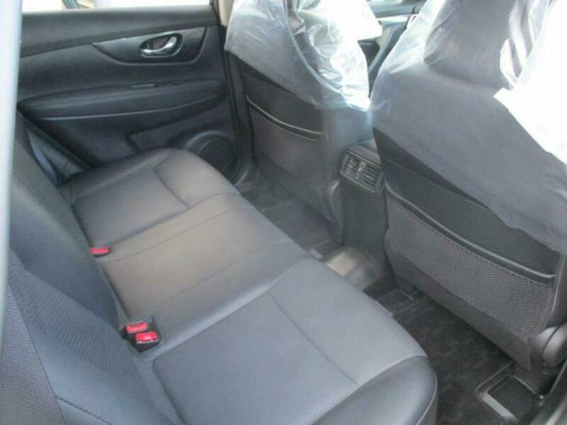 X-TRAIL