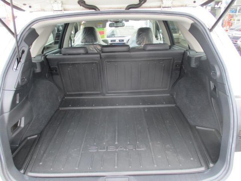 LEGACY OUTBACK