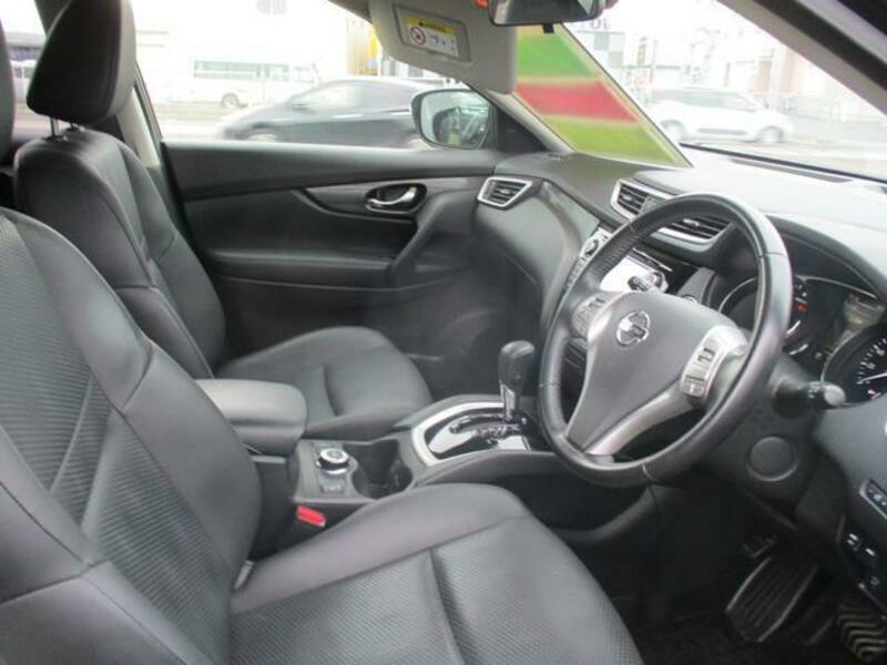 X-TRAIL