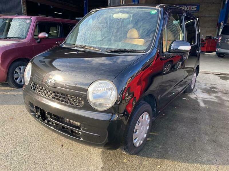 DAIHATSU MOVE LATTE