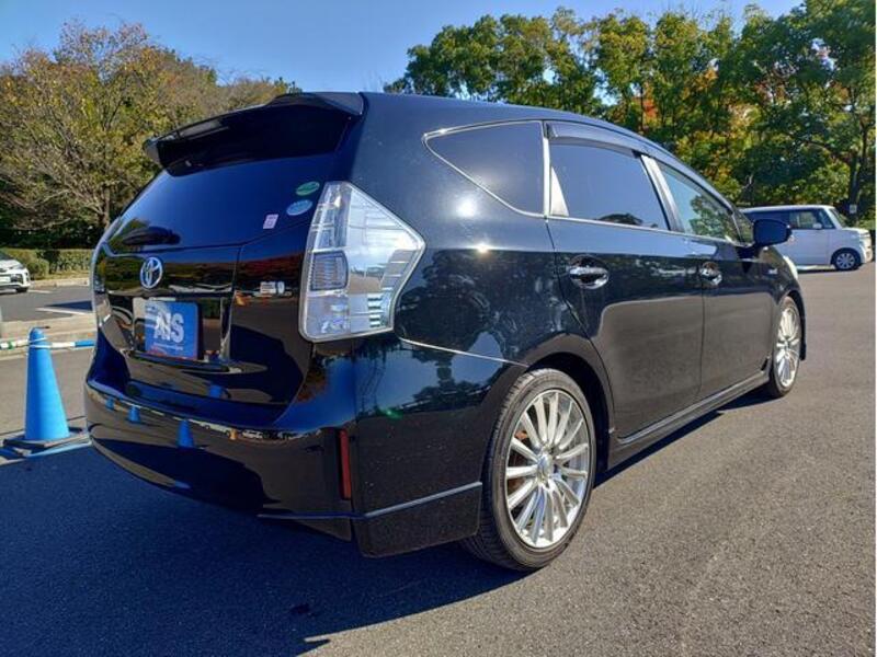 PRIUS ALPHA