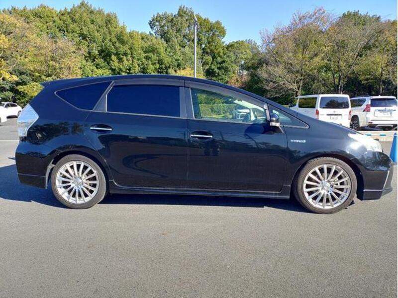 PRIUS ALPHA
