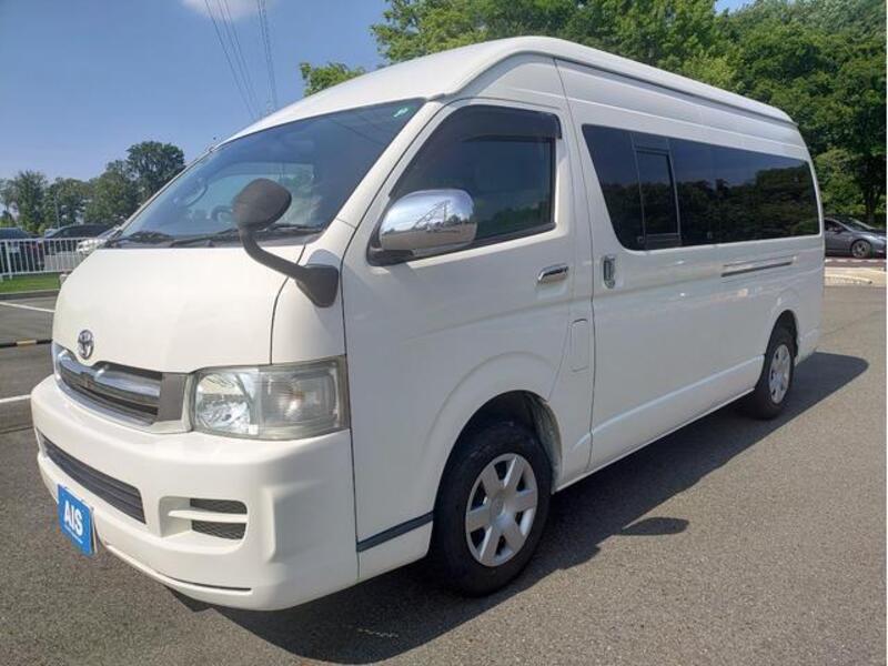 TOYOTA HIACE WAGON