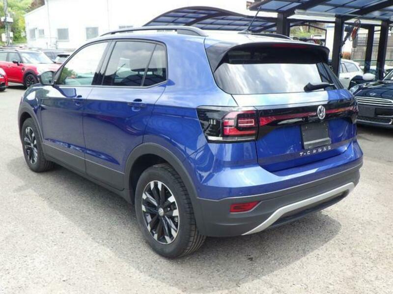 T CROSS