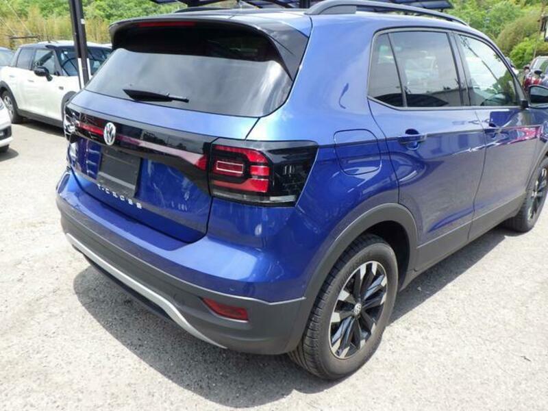 T CROSS