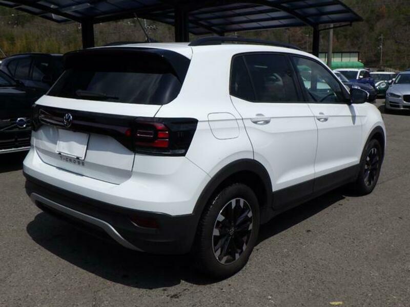 T CROSS