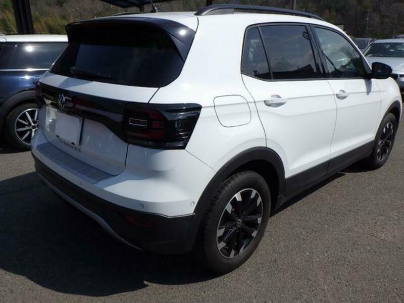 T CROSS